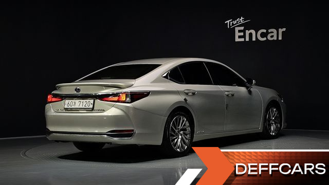 Lexus ES Limited купить на сайте DeffCars