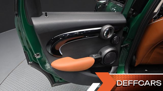 Mini COOPER 5Door Classic Third Generation купить на сайте DeffCars