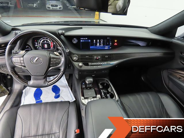 Lexus LS 3.5 Platinum AWD купить на сайте DeffCars