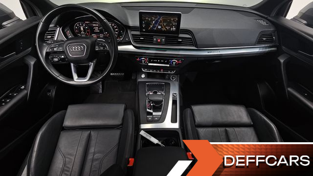 Audi Q5 45 TFSI Quattro Premium купить на сайте DeffCars