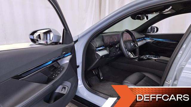 BMW 5-SERIES 520i M Sport купить на сайте DeffCars