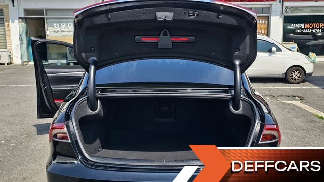 Hyundai GRANDEUR 2.5 Le Blanc купить на сайте DeffCars