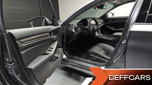 Honda ACCORD 2.0 Hybrid Touring купить на сайте DeffCars