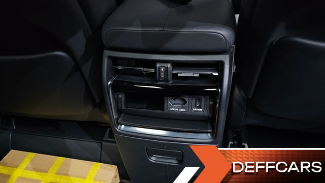 Toyota ALPHARD 2.5 HEV Executive AWD купить на сайте DeffCars