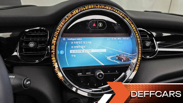 Mini COOPER CONVERTIBLE Classic Third Generation купить на сайте DeffCars
