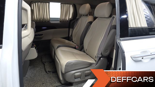 Kia CARNIVAL Gasoline 7-Seater Hi-Limousine Signature купить на сайте DeffCars