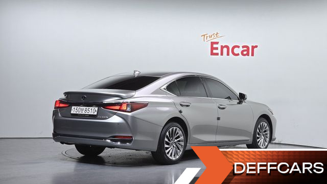 Lexus ES Luxury Plus купить на сайте DeffCars