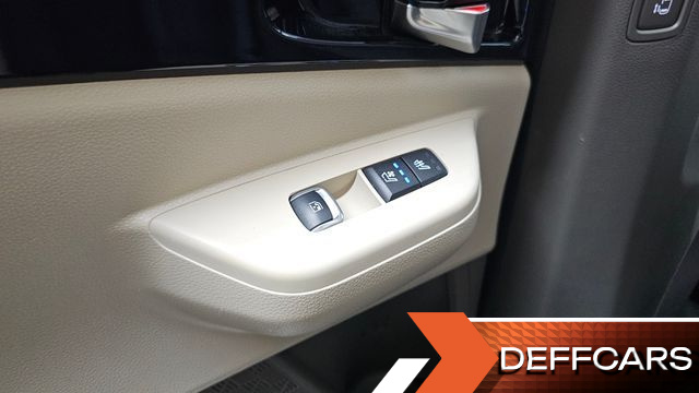 Kia CARNIVAL Gasoline 7-Seater Hi Limousine Signature купить на сайте DeffCars