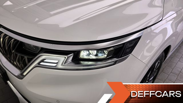 Kia CARNIVAL Gasoline 9-Seater Signature купить на сайте DeffCars