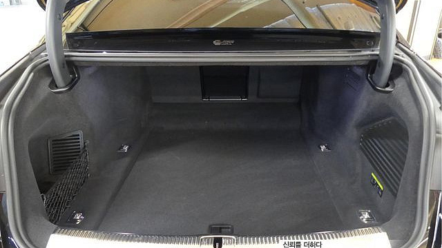 Audi A8 55 TFSI Quattro Premium LWB купить на сайте DeffCars