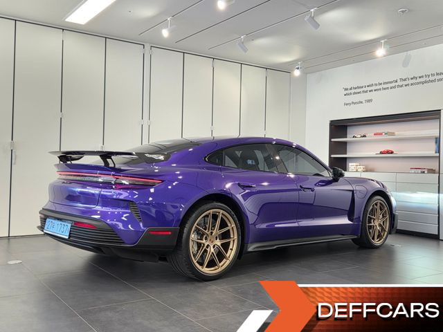 Porsche TAYCAN Turbo GT Weissach pack купить на сайте DeffCars