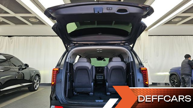 Kia CARNIVAL 9-Seater Signature купить на сайте DeffCars