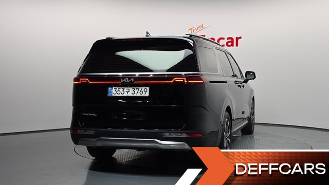 Kia CARNIVAL Gasoline 9-Seater Signature купить на сайте DeffCars
