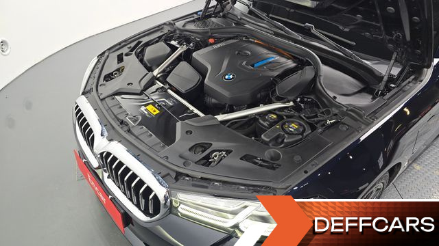 BMW 5-SERIES 530e M Sport купить на сайте DeffCars