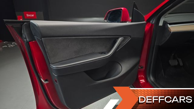 Tesla MODEL Y Standard Range RWD купить на сайте DeffCars