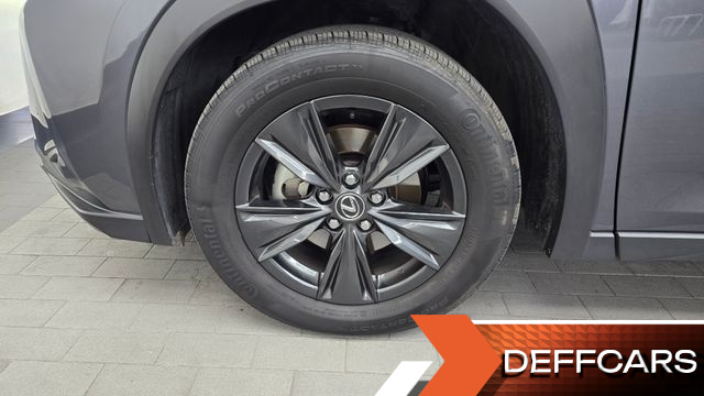 Lexus UX 2.0 2WD купить на сайте DeffCars