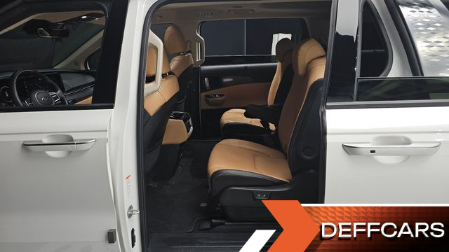 Kia CARNIVAL Gasoline 9-Seater Signature купить на сайте DeffCars