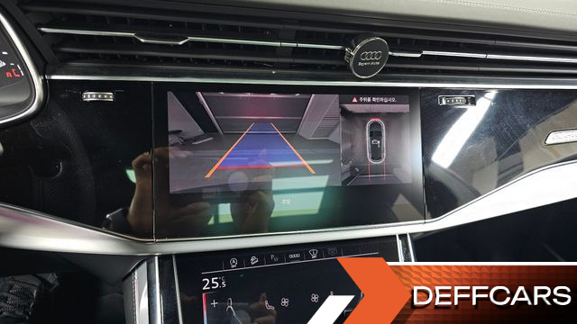 Audi Q8 55 TFSI Quattro Premium купить на сайте DeffCars