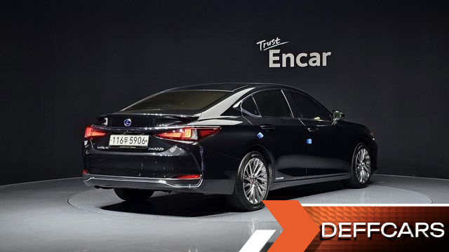 Lexus ES Executive купить на сайте DeffCars