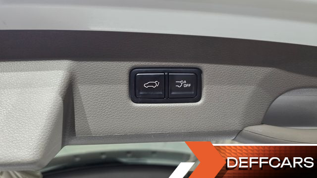 Kia CARNIVAL Gasoline 9-Seater Hi-Limousine Signature купить на сайте DeffCars