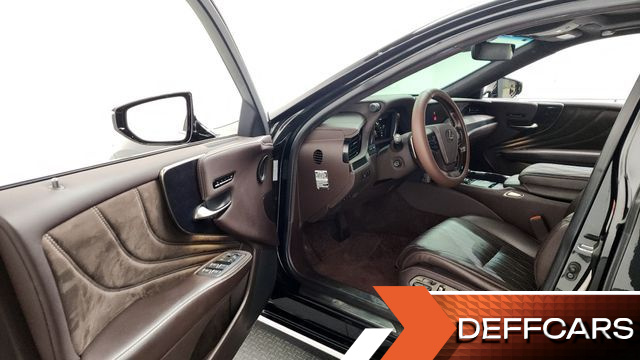 Lexus LS 3.5 Luxury AWD купить на сайте DeffCars