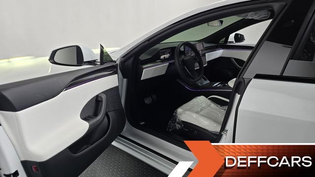 Tesla MODEL S Plaid купить на сайте DeffCars