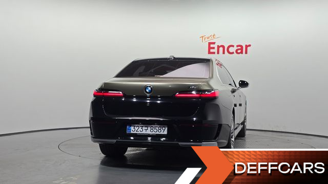 BMW 7-SERIES 740i sDrive Design Pure Excellence купить на сайте DeffCars