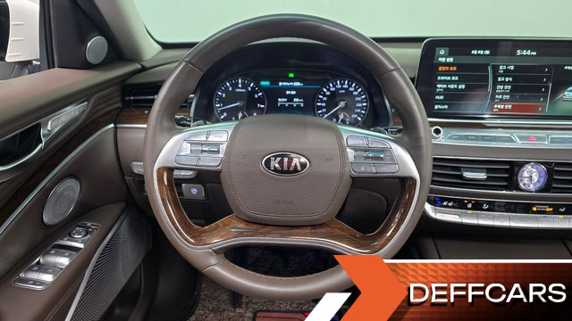 Kia K9 3.8 GDI AWD PlatinumⅡ купить на сайте DeffCars