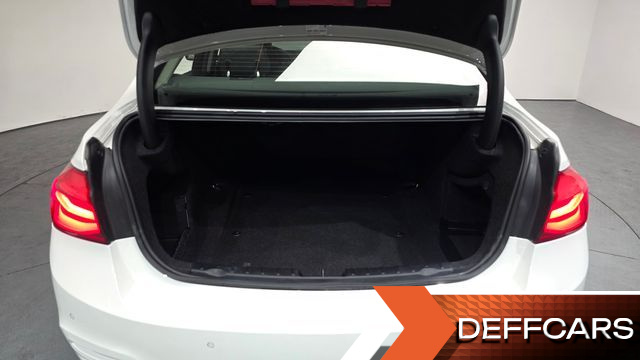 BMW 3-SERIES 320i Luxury купить на сайте DeffCars