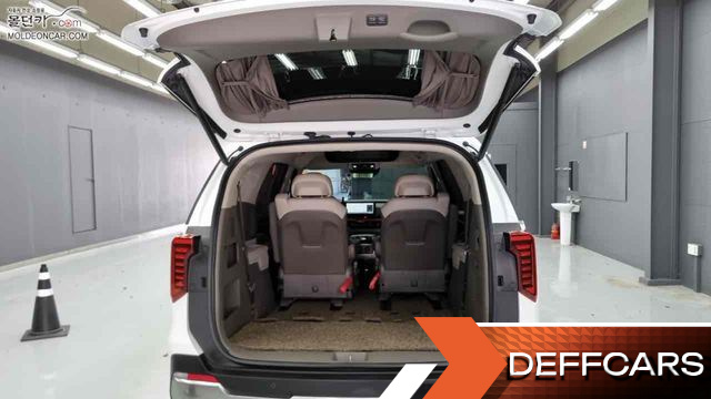 Kia CARNIVAL Gasoline 7-Seater Hi Limousine Signature купить на сайте DeffCars