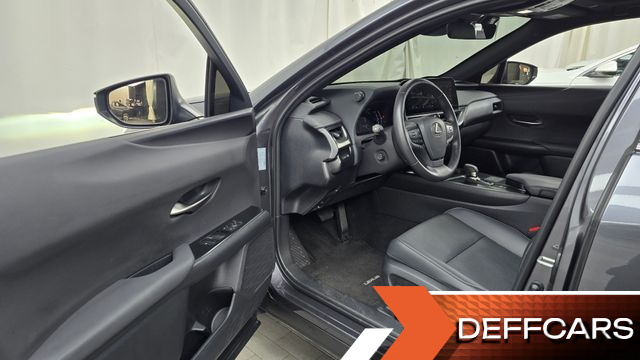 Lexus UX 2.0 2WD купить на сайте DeffCars
