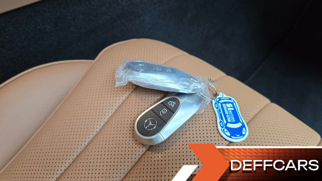 Mercedes E-CLASS E300 4MATIC AMG Line купить на сайте DeffCars
