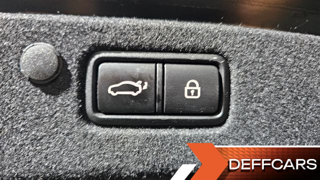 Hyundai GRANDEUR 2.5 Premium Choice купить на сайте DeffCars