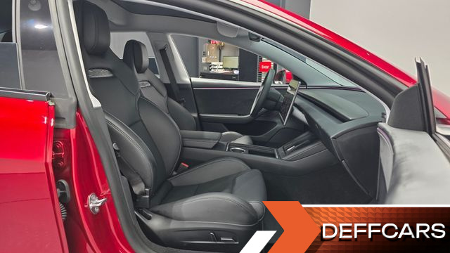 Tesla MODEL 3 Performance купить на сайте DeffCars