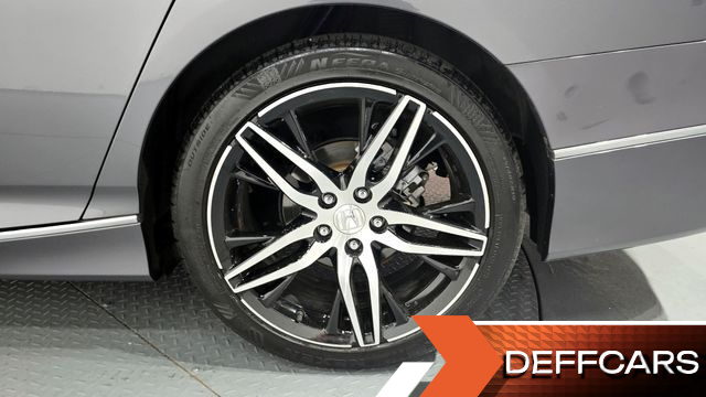 Honda ACCORD 2.0 Hybrid Touring купить на сайте DeffCars