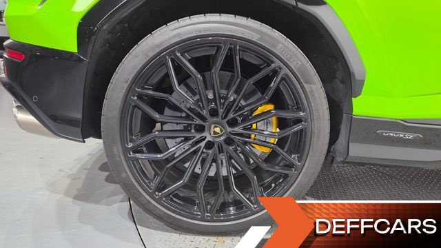 Lamborghini URUS 4.0 V8 SE купить на сайте DeffCars