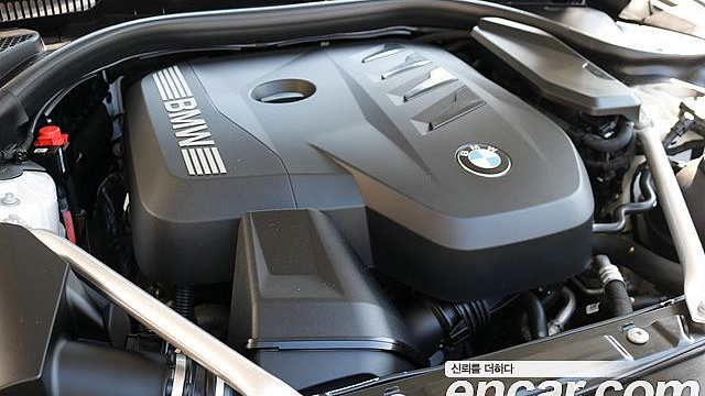 BMW 5-SERIES 530i xDrive M Sport купить на сайте DeffCars