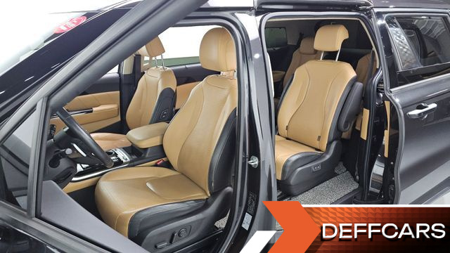Kia CARNIVAL Gasoline 9-Seater Signature купить на сайте DeffCars