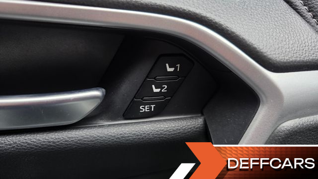 Toyota RAV4 2.5 4WD Hybrid купить на сайте DeffCars