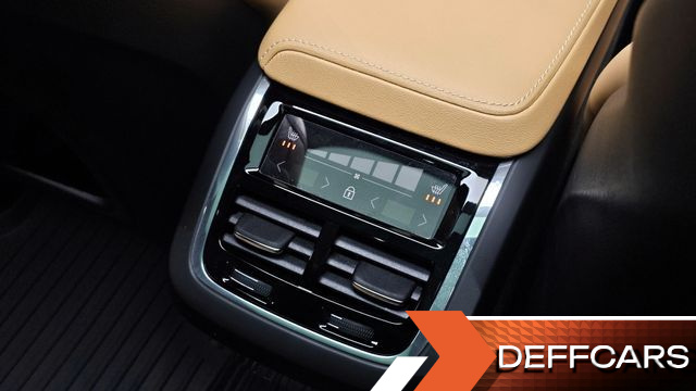 Volvo XC60 B5 Inscription купить на сайте DeffCars