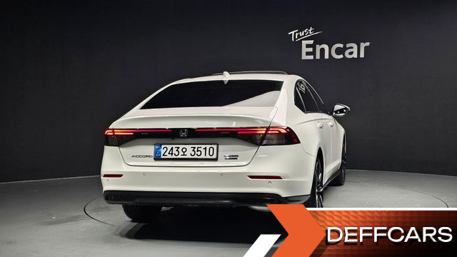 Honda ACCORD 2.0 Hybrid Touring купить на сайте DeffCars