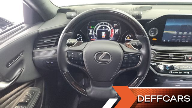 Lexus LS 3.5 Luxury AWD купить на сайте DeffCars