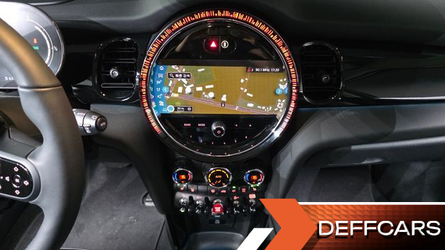Mini COOPER 5Door Classic Third Generation купить на сайте DeffCars