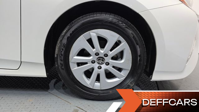 Toyota PRIUS 1.8 E купить на сайте DeffCars