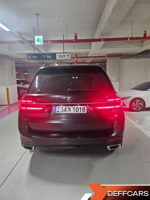 BMW X7 xDrive 40i Design Pure Excellence 7-Seater купить на сайте DeffCars