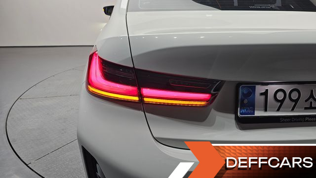 BMW 3-SERIES 320i M Sport купить на сайте DeffCars