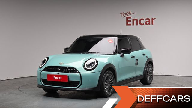 Mini COOPER 5Door Essential купить на сайте DeffCars