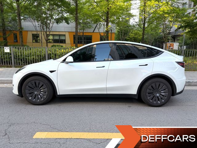Tesla MODEL Y Long Range AWD купить на сайте DeffCars