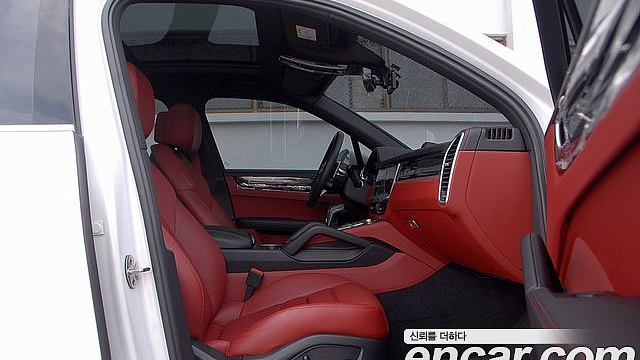 Porsche CAYENNE 3.0 купить на сайте DeffCars