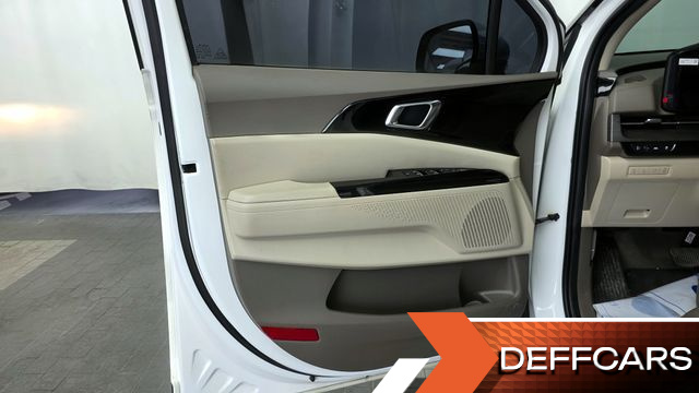 Kia CARNIVAL 9-Seater Noblesse купить на сайте DeffCars